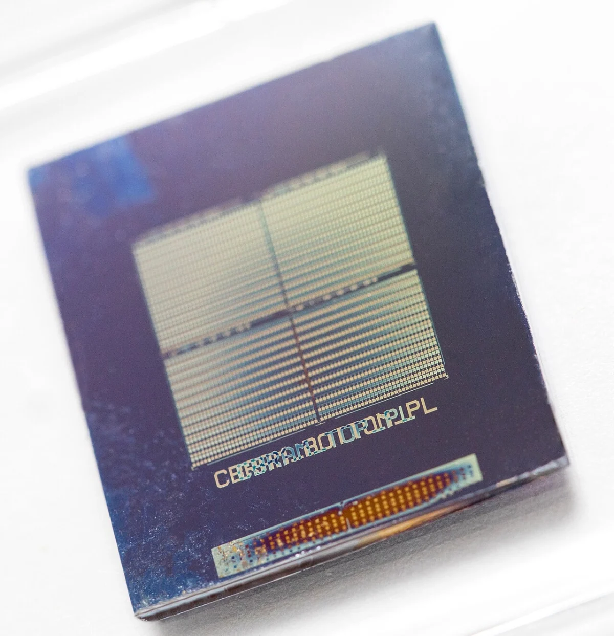 Breakthrough in Thermal Engineering USC Researchers Develop Memory Chip Capable of Withstanding 700 Degrees Celsius