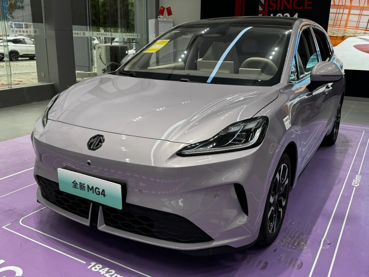 MG Unveils Semi-Solid Battery for European MG4, Marking a Pragmatic Step Towards Next-Generation EV Technology