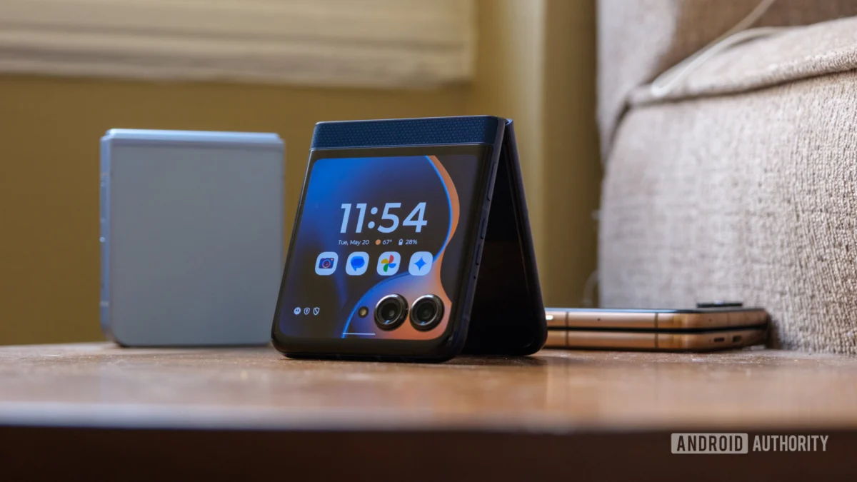 Motorola Razr 2026: A Bold New Era of Foldable Fashion and Enhanced Functionality