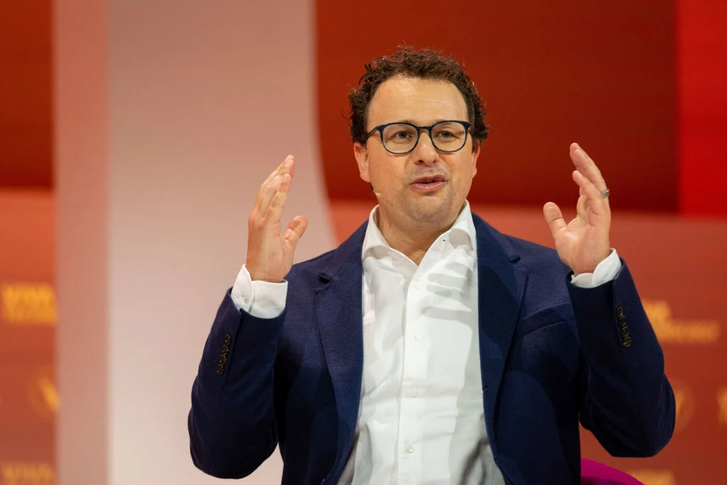 Anthropic CEO Dario Amodei Dispels Misconceptions, Clarifies Stance on Open-Weight AI Models Amidst Geopolitical Tensions