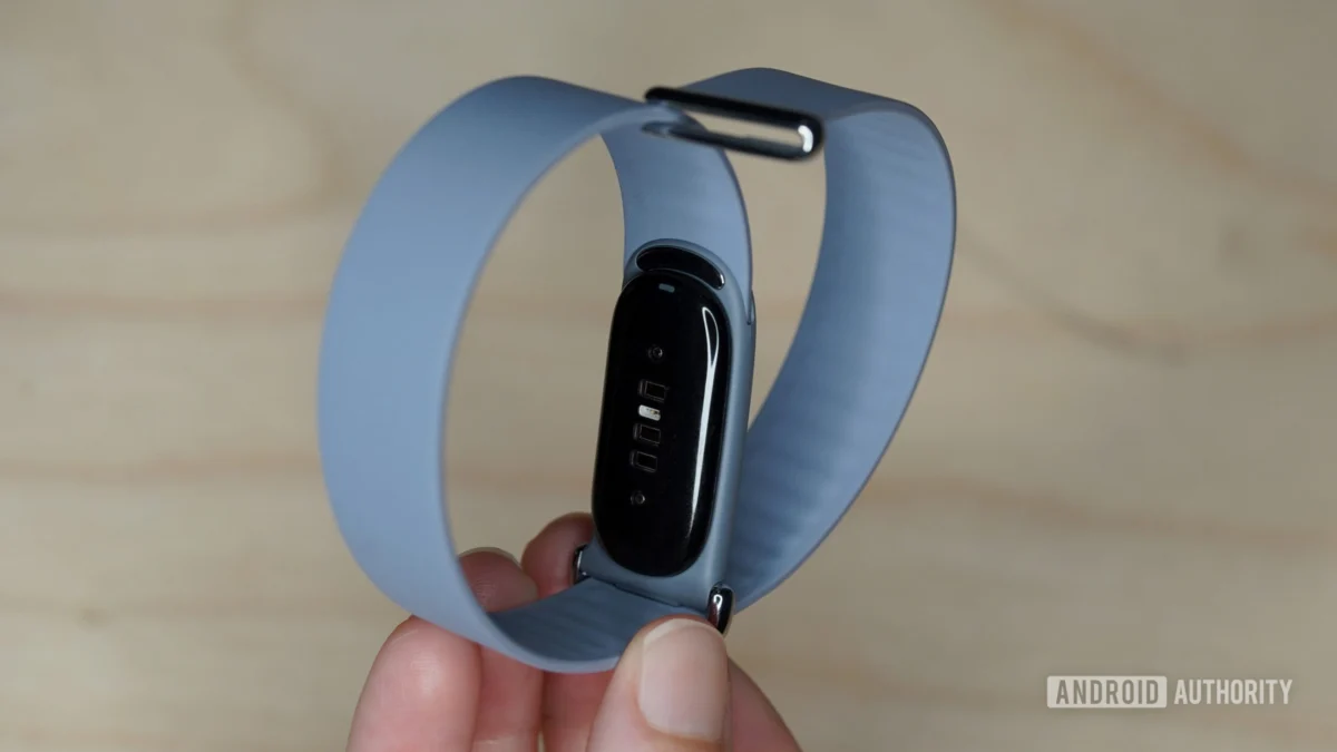 Google Rolls Out Firmware Update 253.2 for Fitbit Air, Focusing on Enhanced Stability and Reliability