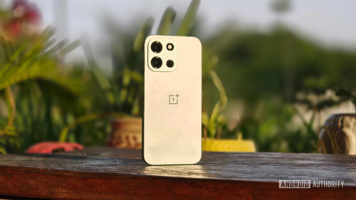 OnePlus to Shutter US Community Platform Amidst Broader Strategy Shift and Software Evolution