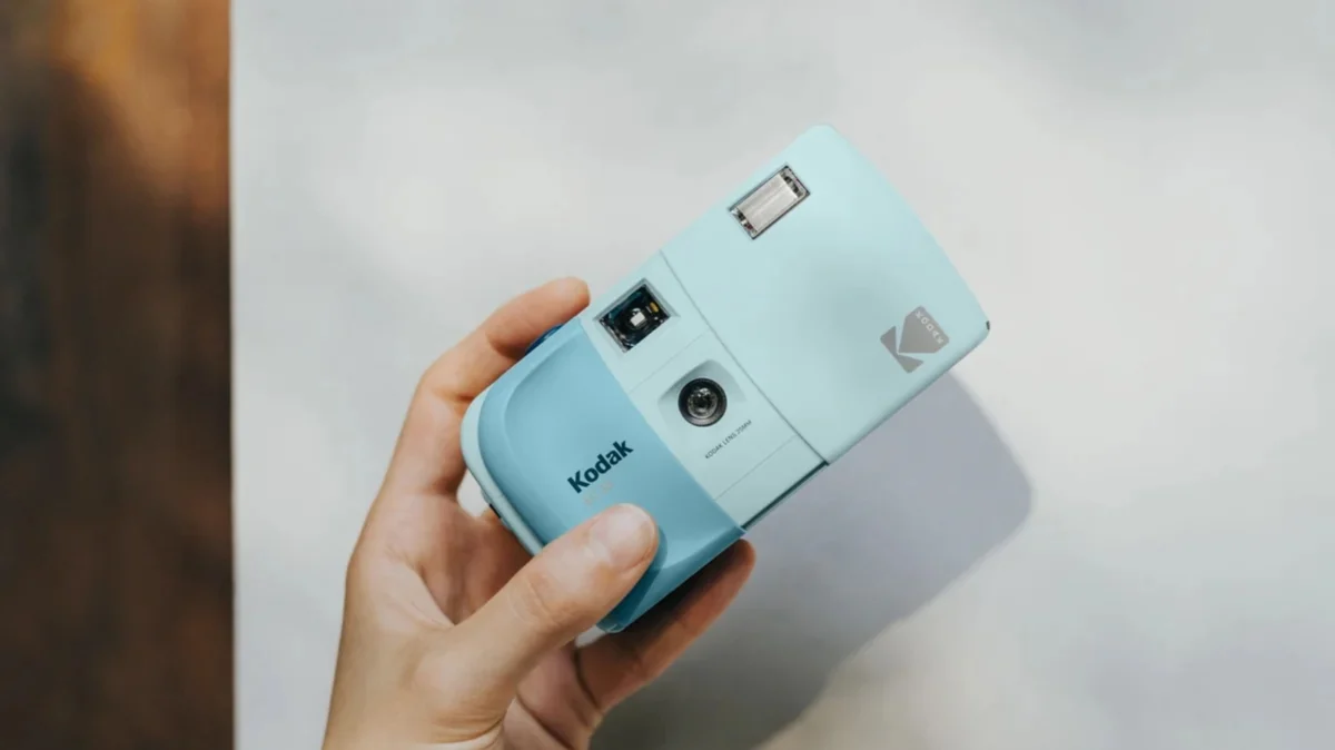 The Kodak EC35 Unveiled: A $35 Pocketable 35mm Film Camera Targeting the Beginner Market with Retro Appeal