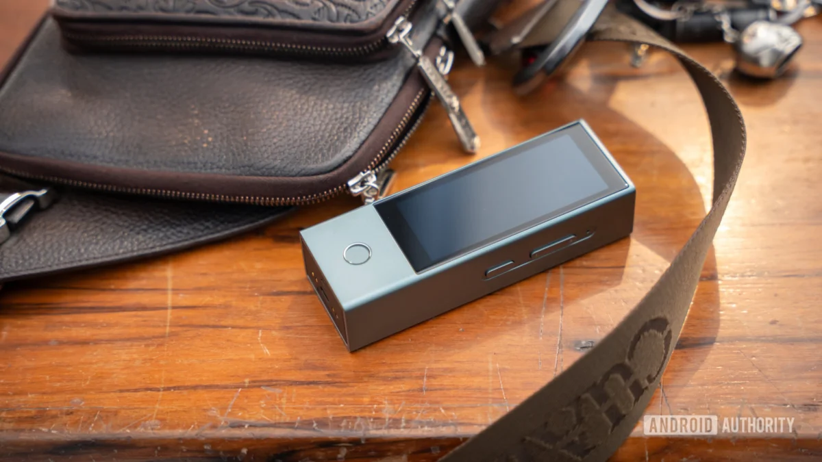 The Timekettle X1 Meeting Interpreter Hub Revolutionizes Global Communication for Businesses and Travelers