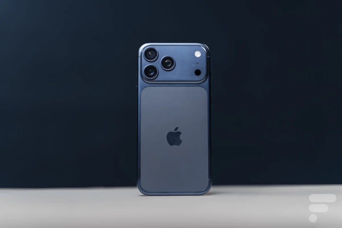 Unprecedented Deal: iPhone 17 Pro Max 256GB in Intense Blue Drops to €1,260 on Joybuy Amidst Looming iPhone 18 Price Hikes.