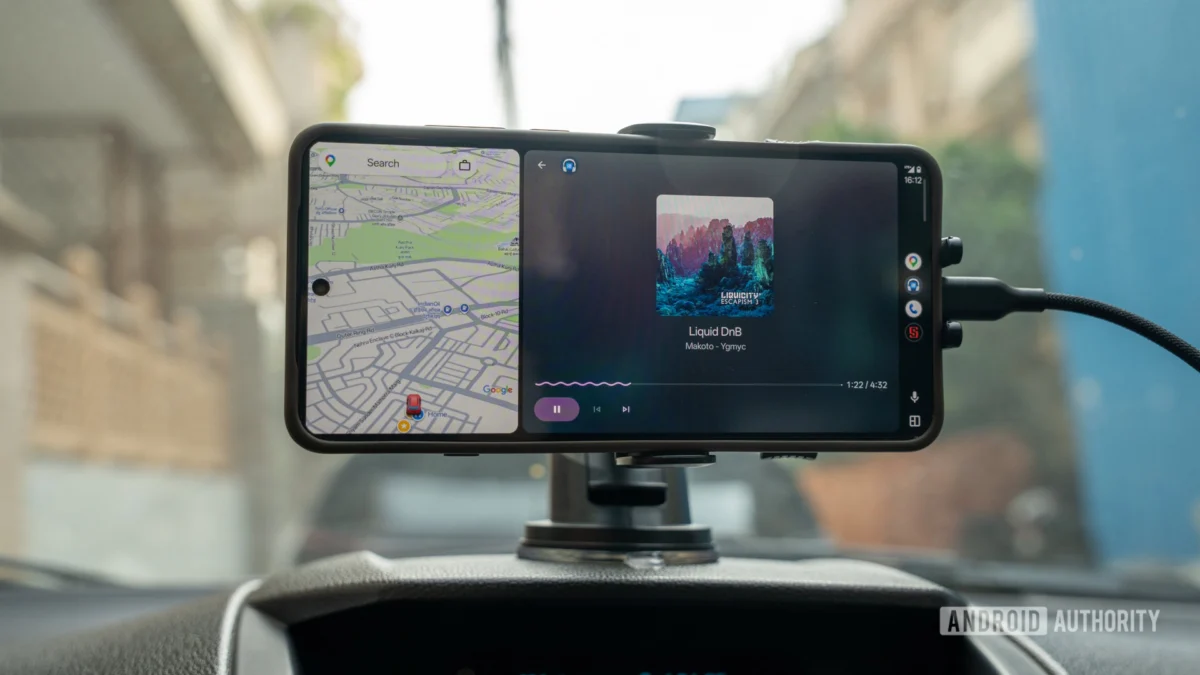 Android Auto Gets a Bold New Green Icon as a Major Overhaul Approaches