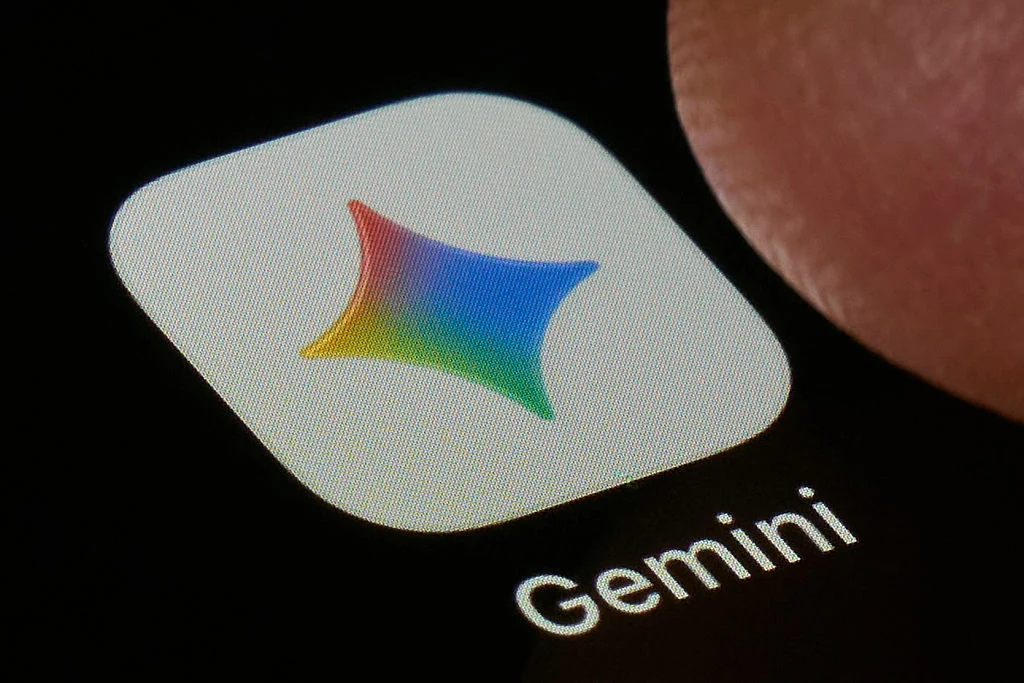 Google Enhances Gemini AI with Deep Integration into Google Photos, Ushering in Advanced AI-Driven Photo Management