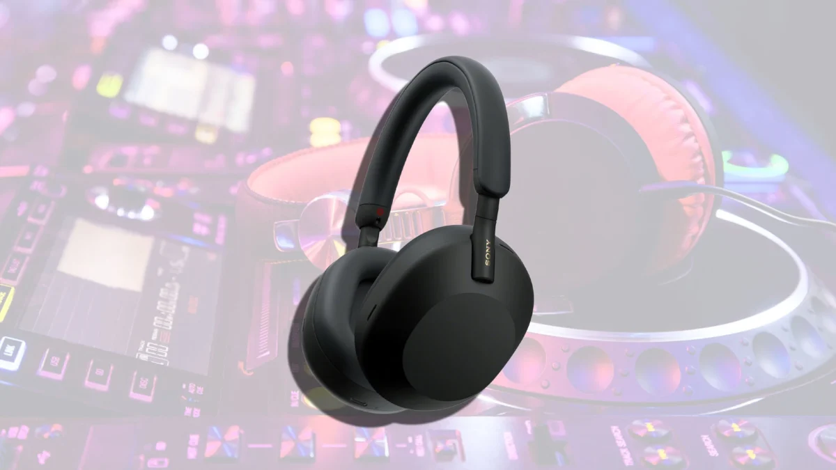 Sony WH-1000XM5 Noise Canceling Headphones Hit Record Low Price of 198 Dollars in Rare Fifty Percent Discount on Amazon