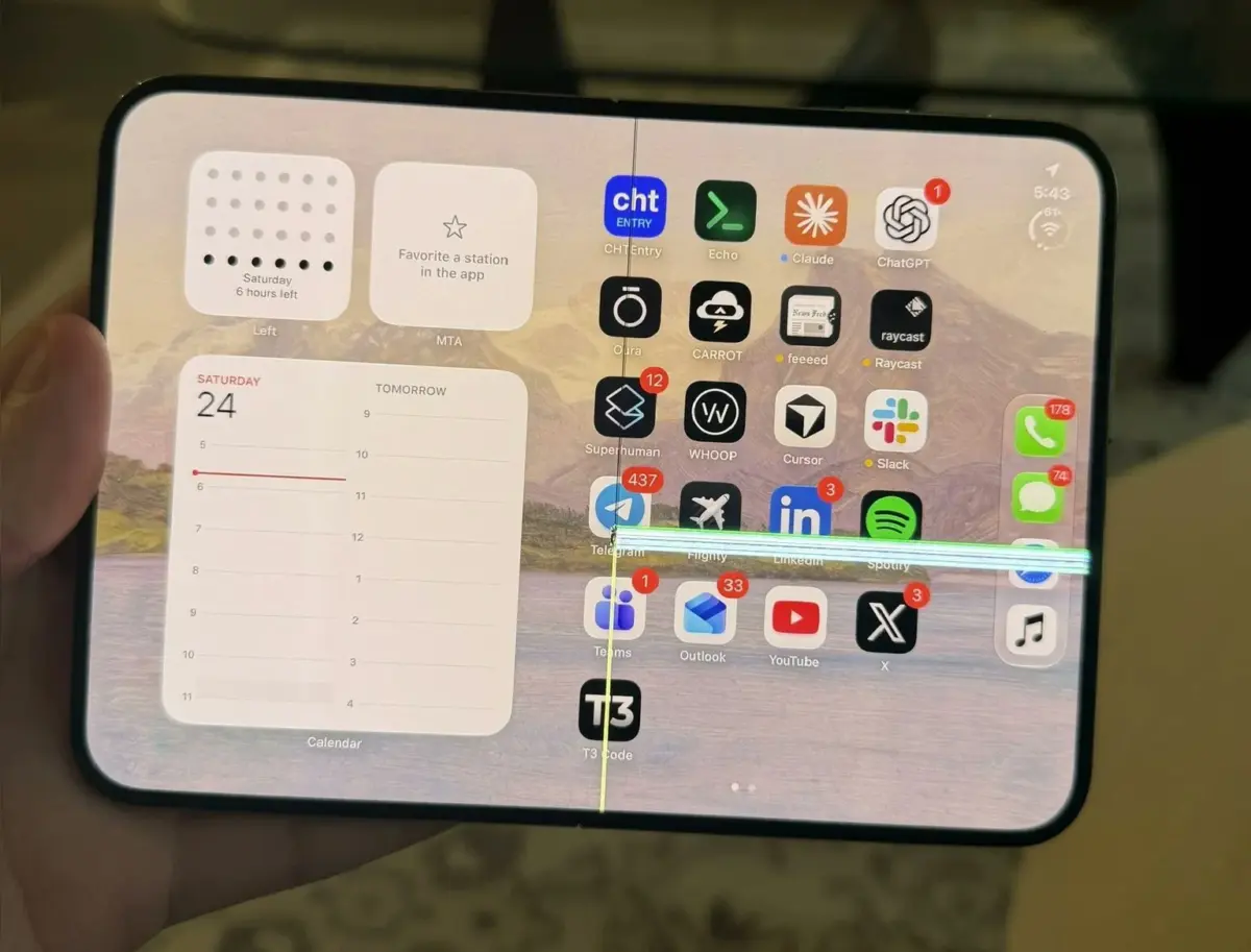 Apple Acknowledges Internal Display Cracking Issue on "Small Number" of iPhone Duo Units, Offers Replacements