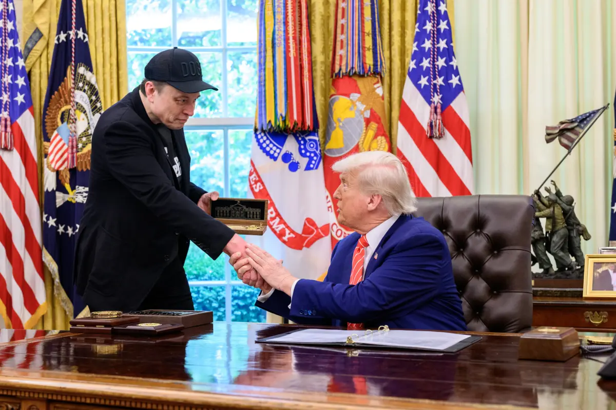 Elon Musk Ordered Starshield Throttling, Sparking Geopolitical Crisis and Confusion Over Ukraine’s Wartime Communications