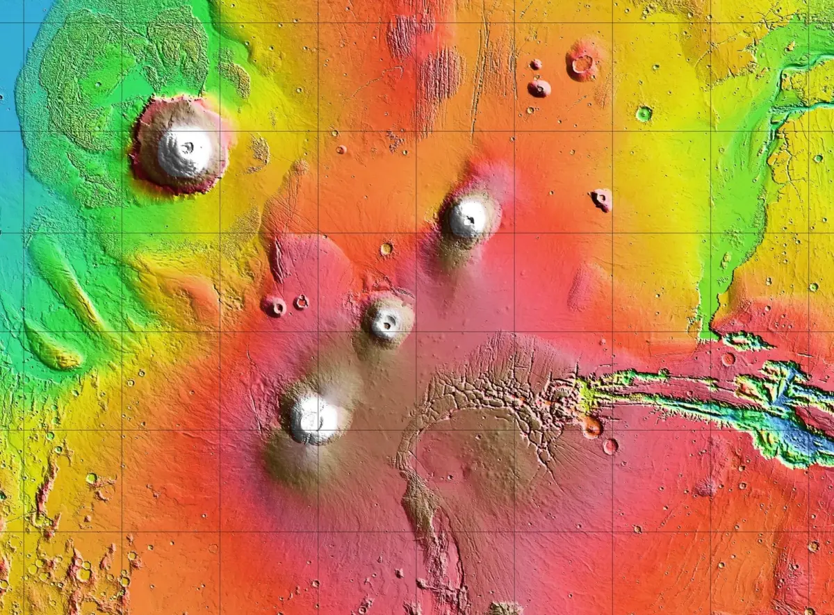 Seismic Evidence Reveals Active Tectonic Faulting Beneath Valles Marineris on Mars